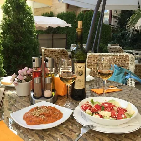 Private - Harmony Suites - Monte Carlo * ساني بيتش